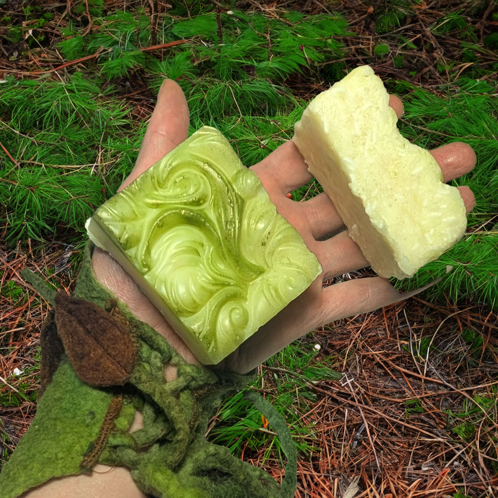 Single Note Himalayan Cedarwood Lassëa Solid Shampoo & Conditioner Bars - Image 5